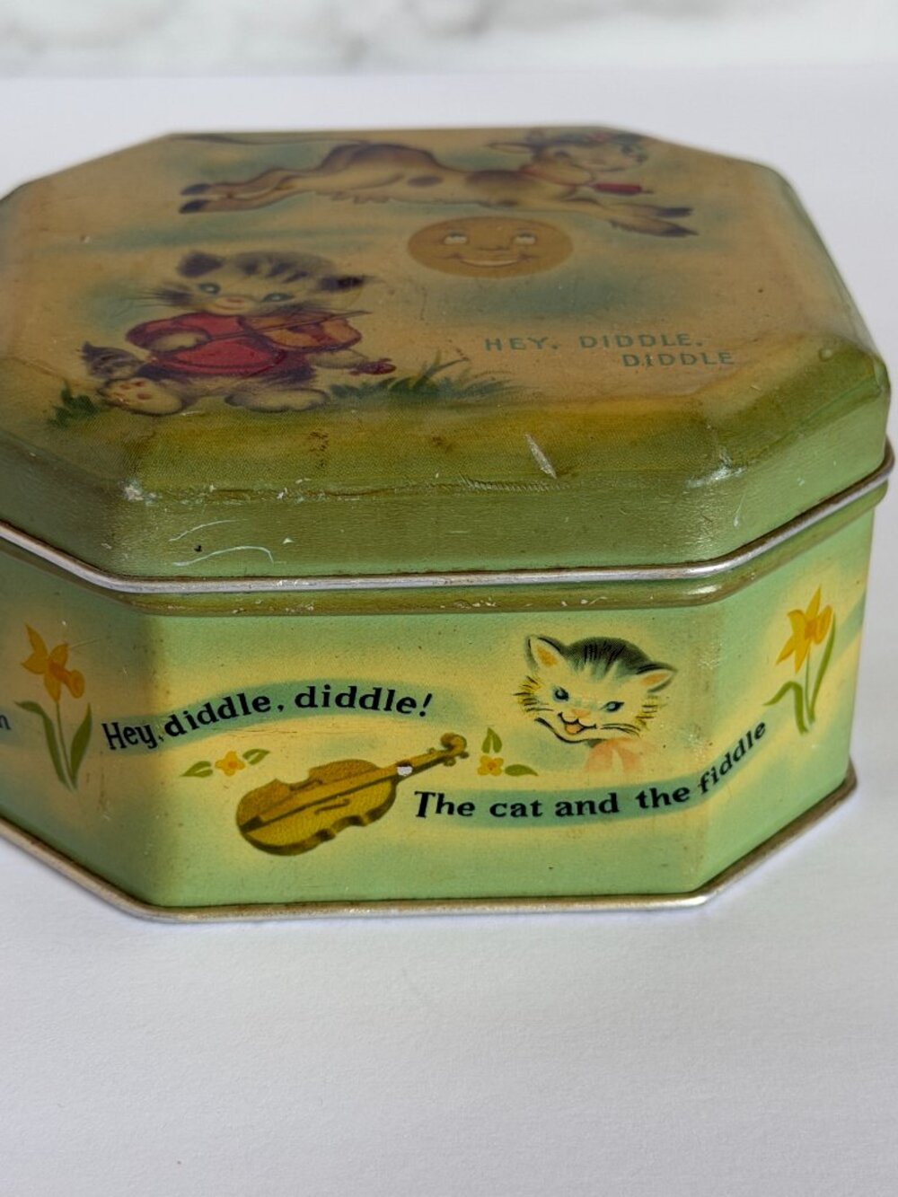 1945 Vintage Tin Box Nursery Rhyme Hey Diddle Diddle The Metal Box Co - Picture 2 of 10